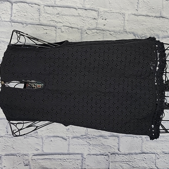 XHILARATION Southwestern Embroidery and Crochet Fringed ‎ Blouse Medium - Picture 7 of 8